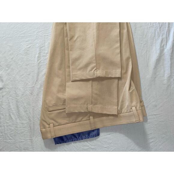 Ralph Lauren Flex Waist Flat Front Washable Tech Dress Pants. Beige, Men's 33X30 - Picture 4 of 9